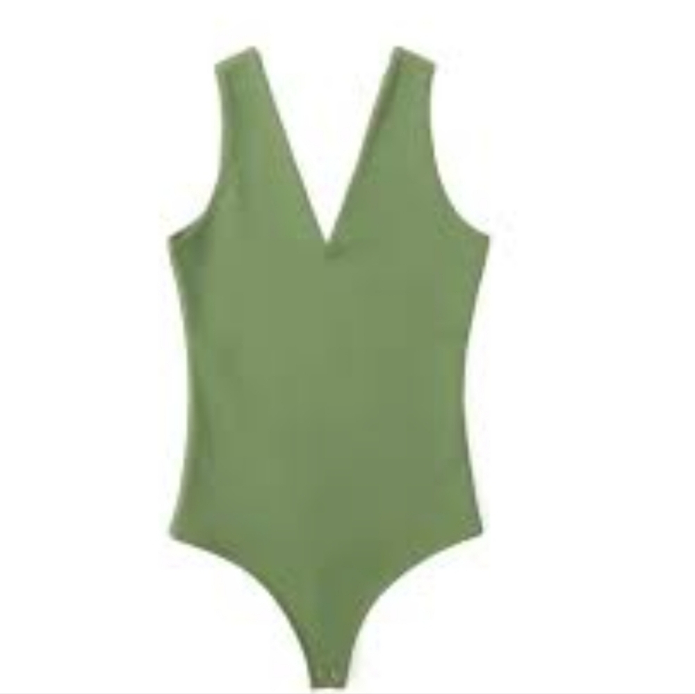 Abercrombie & Green soft collection thong bodysuit medium NWT NEW